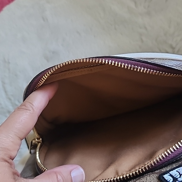 Coach Peanuts Purse/Backpack - Picture 6 of 11